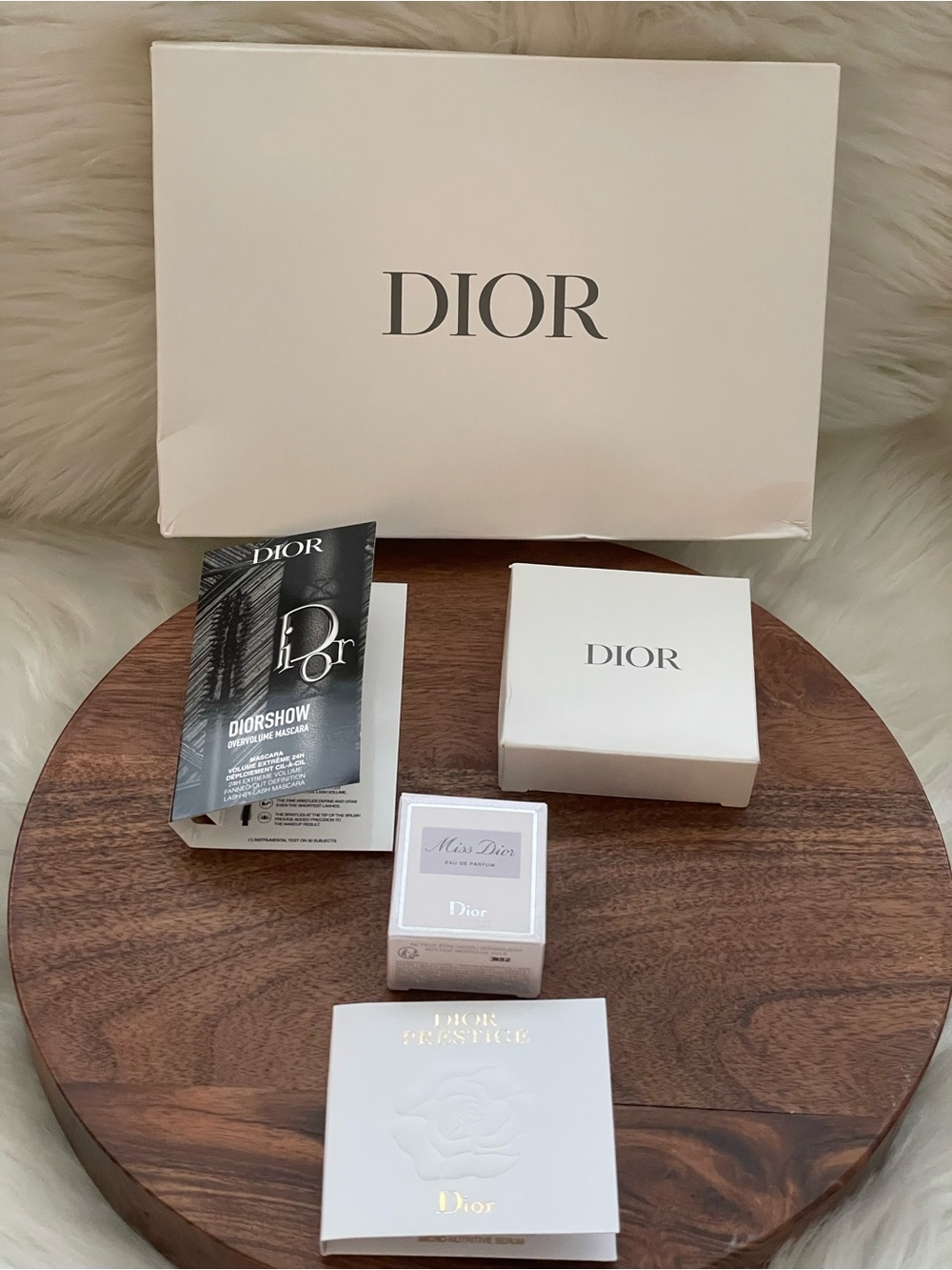 DIOR 5 Piece Gift Set - Bag, Mirror, & 3 Products - Picture 4 of 4